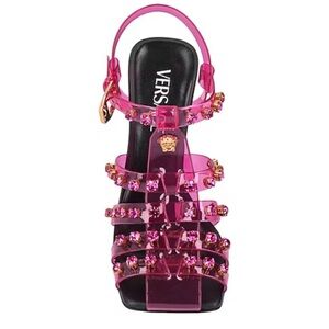 Versace
Medusa Insignia Crystal Embellishments Sandals size 38.5 EU
AUTHENTIC